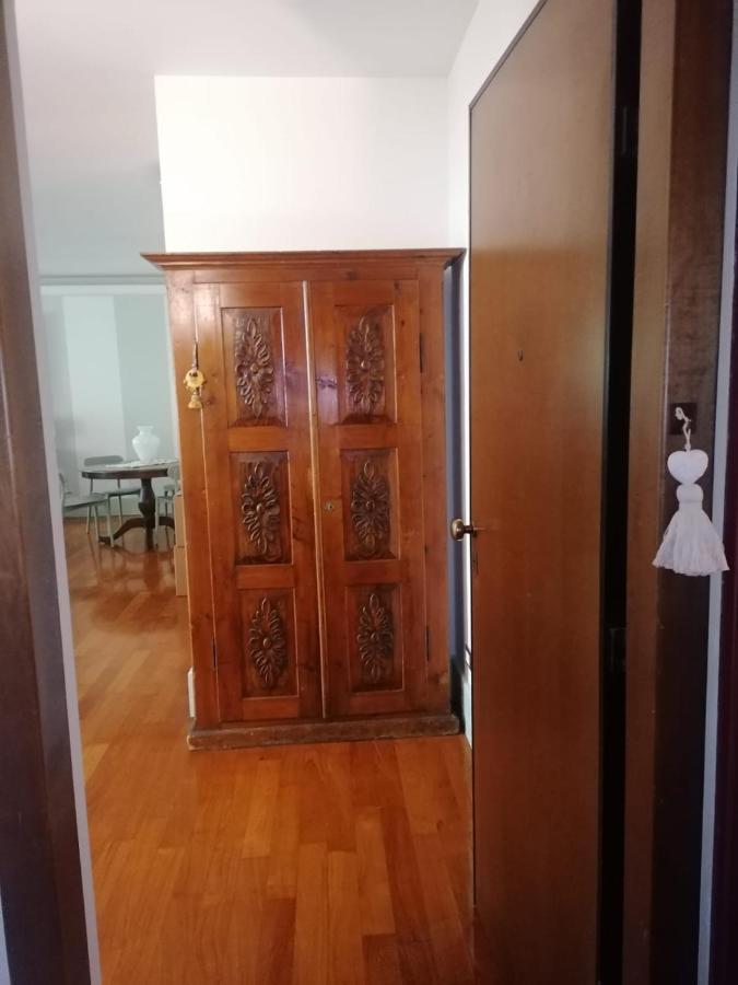 Appartement Le Finestre Sugli Ulivi à Desenzano del Garda Extérieur photo