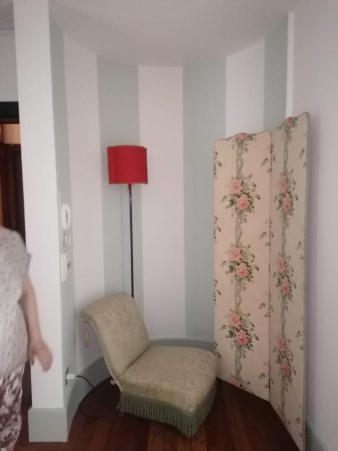 Appartement Le Finestre Sugli Ulivi à Desenzano del Garda Extérieur photo