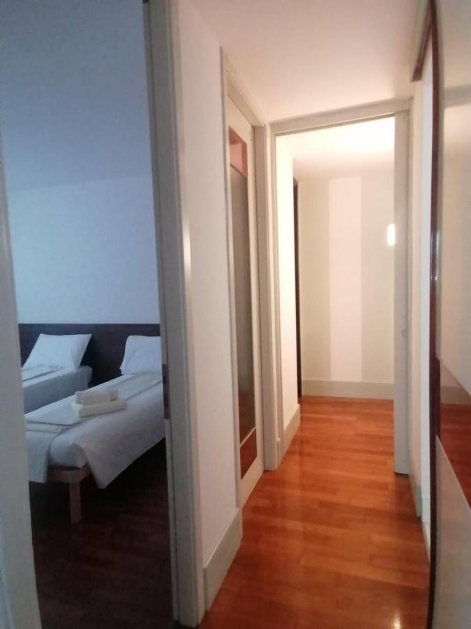 Appartement Le Finestre Sugli Ulivi à Desenzano del Garda Extérieur photo