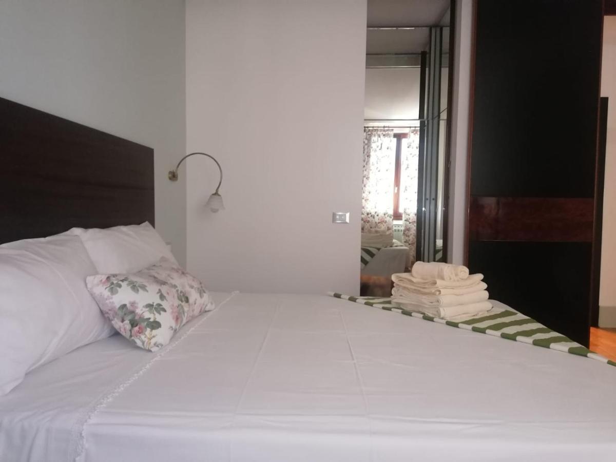 Appartement Le Finestre Sugli Ulivi à Desenzano del Garda Extérieur photo