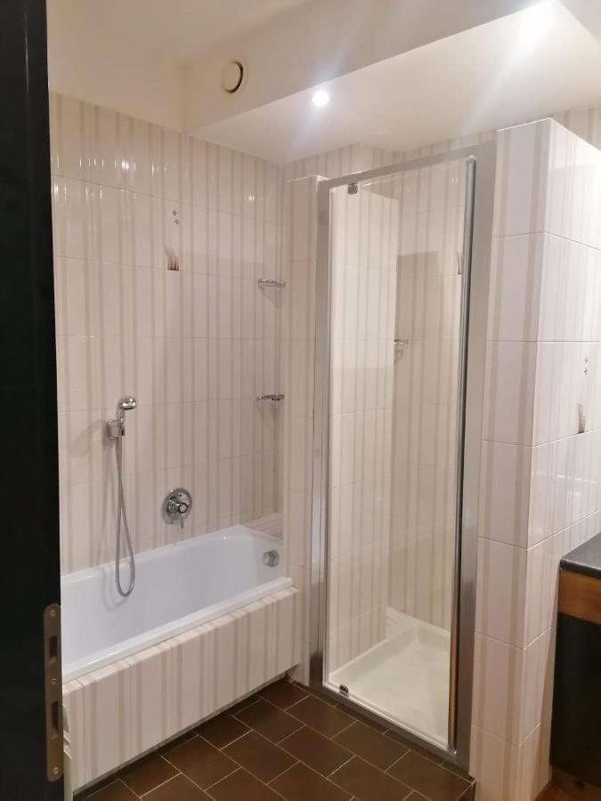 Appartement Le Finestre Sugli Ulivi à Desenzano del Garda Extérieur photo