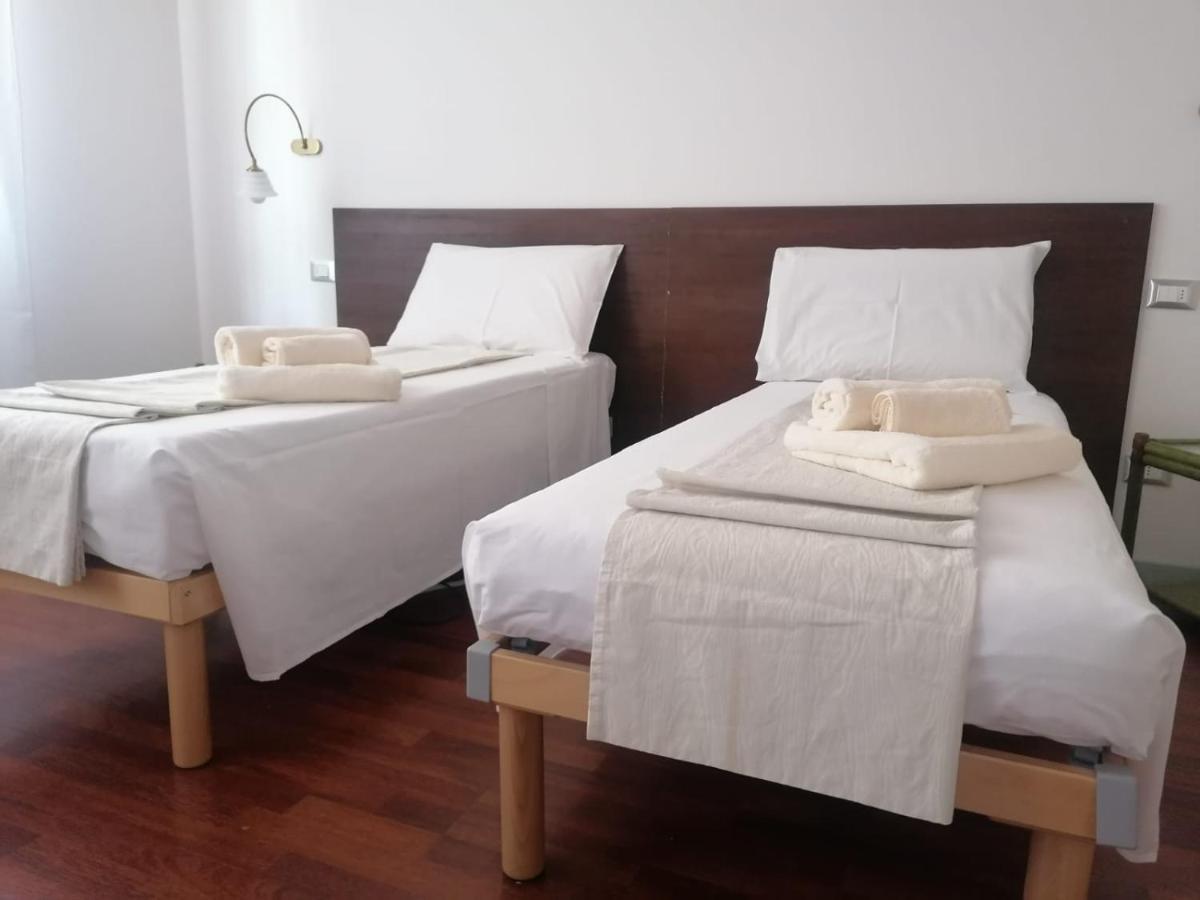 Appartement Le Finestre Sugli Ulivi à Desenzano del Garda Extérieur photo
